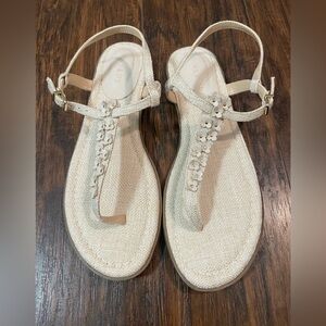 Crown & Ivy Cream Sandals with Floral Detail